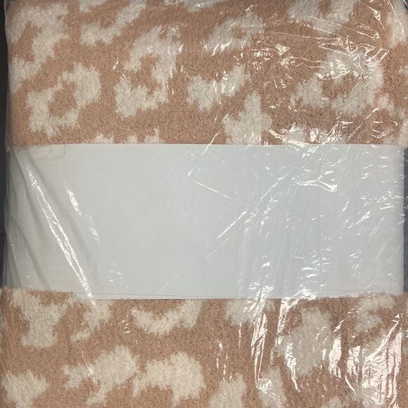 Aqua Leopard Cozy Throw - 100% Exclusive - Picture 2 of 3